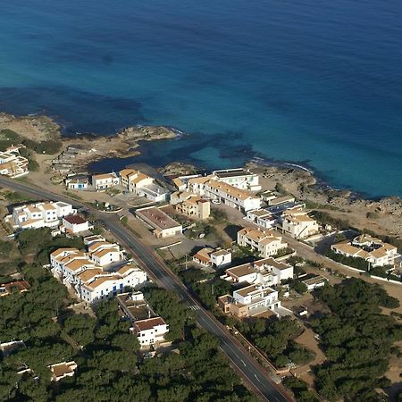 Apartamentos Delfin Es Caló de Sant Agustí Esterno foto